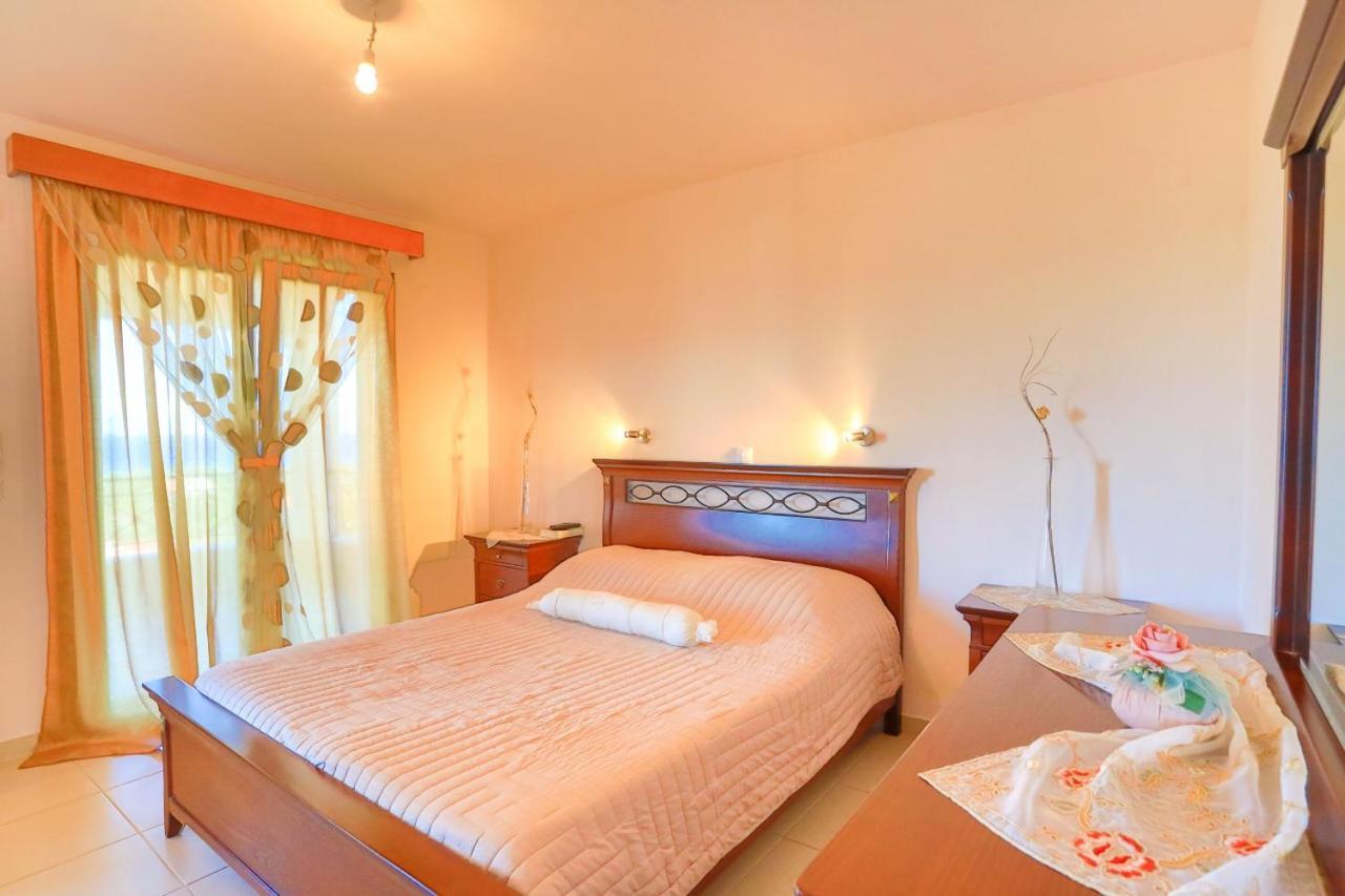 Villa Dersea Acharavi  Ngoại thất bức ảnh