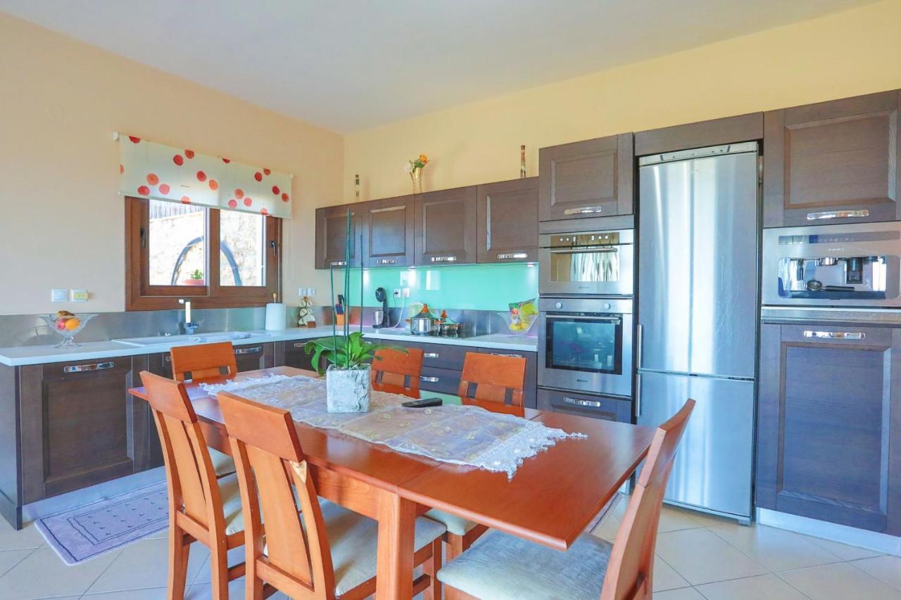 Villa Dersea Acharavi  Ngoại thất bức ảnh