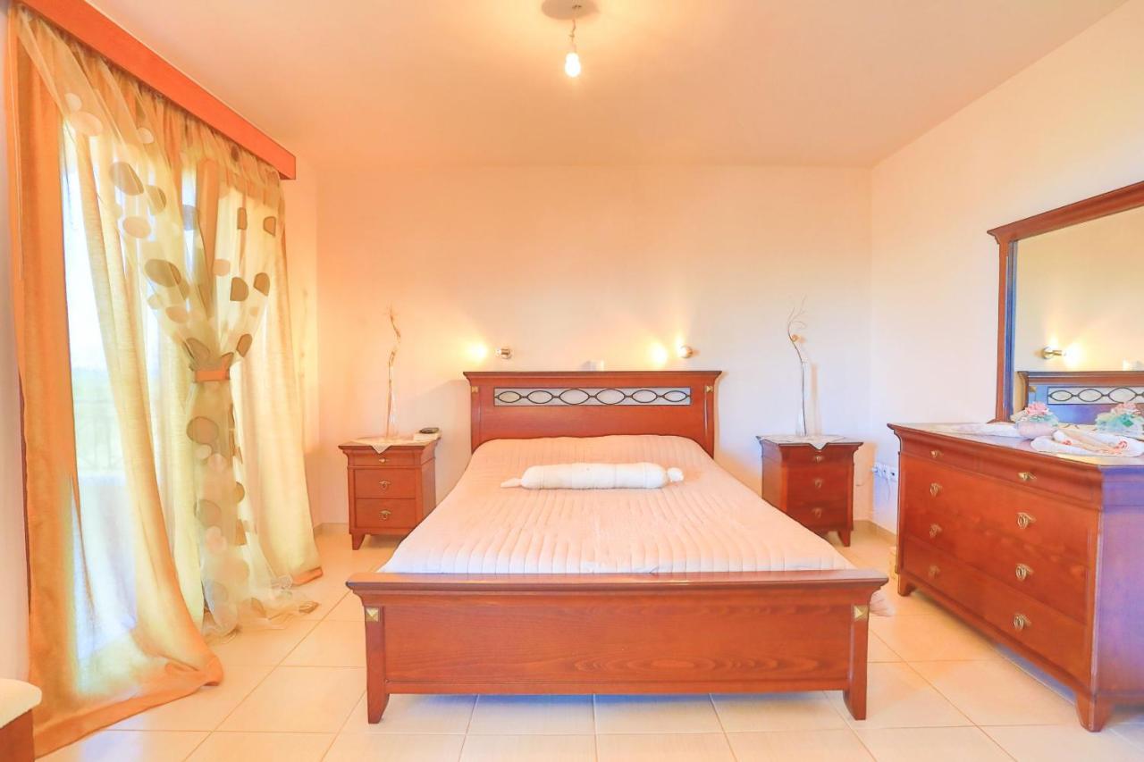 Villa Dersea Acharavi  Ngoại thất bức ảnh